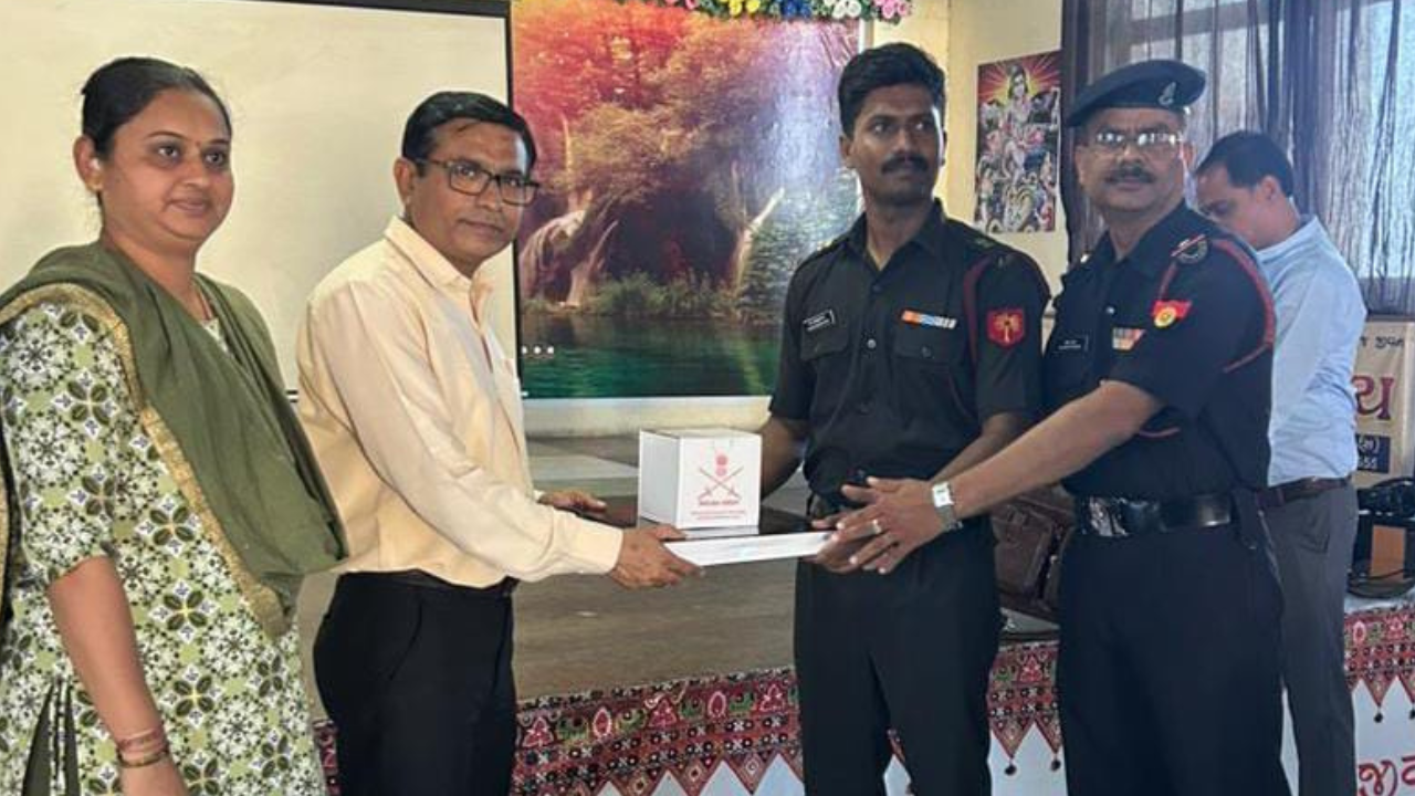 Untitled design_20251112_105524_0000