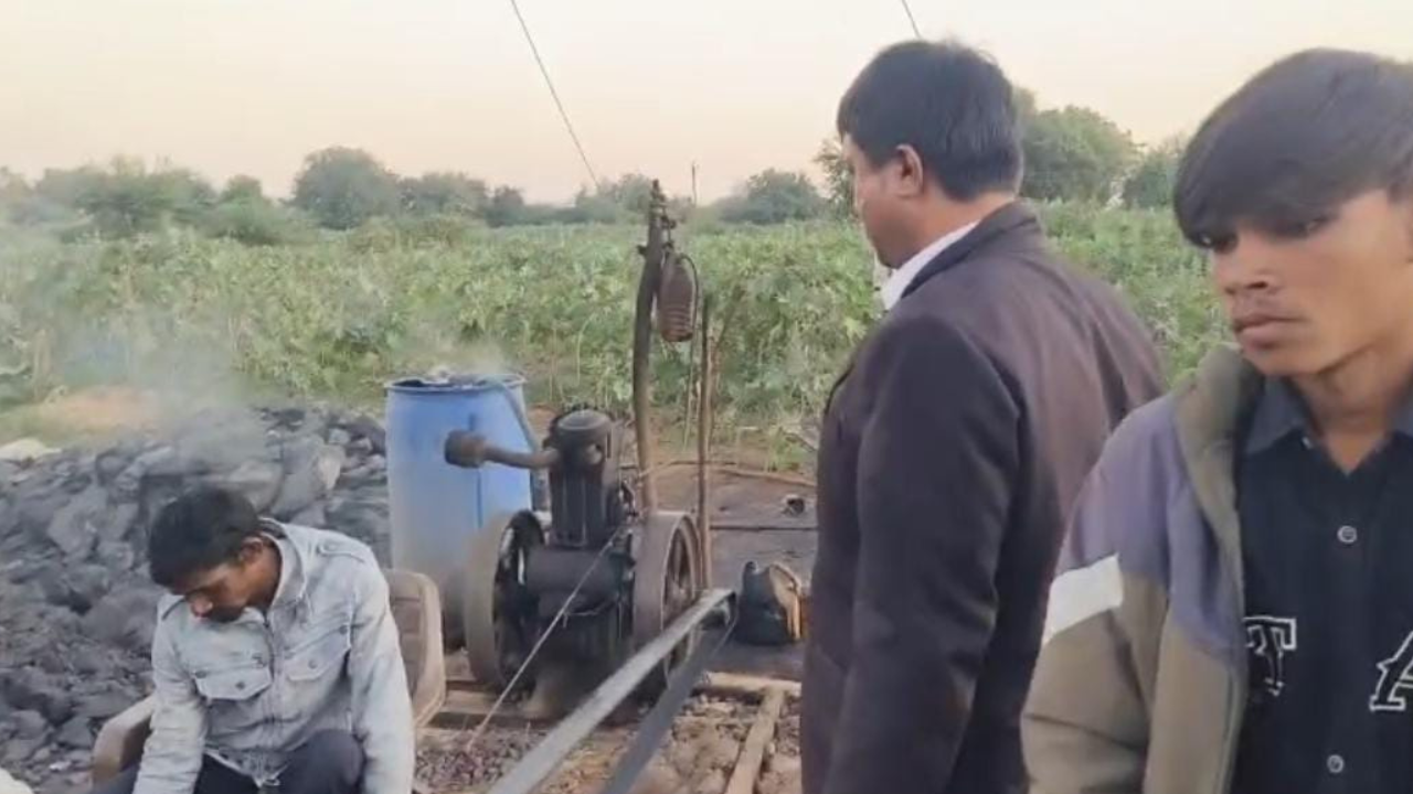 Untitled design_20251212_100219_0000