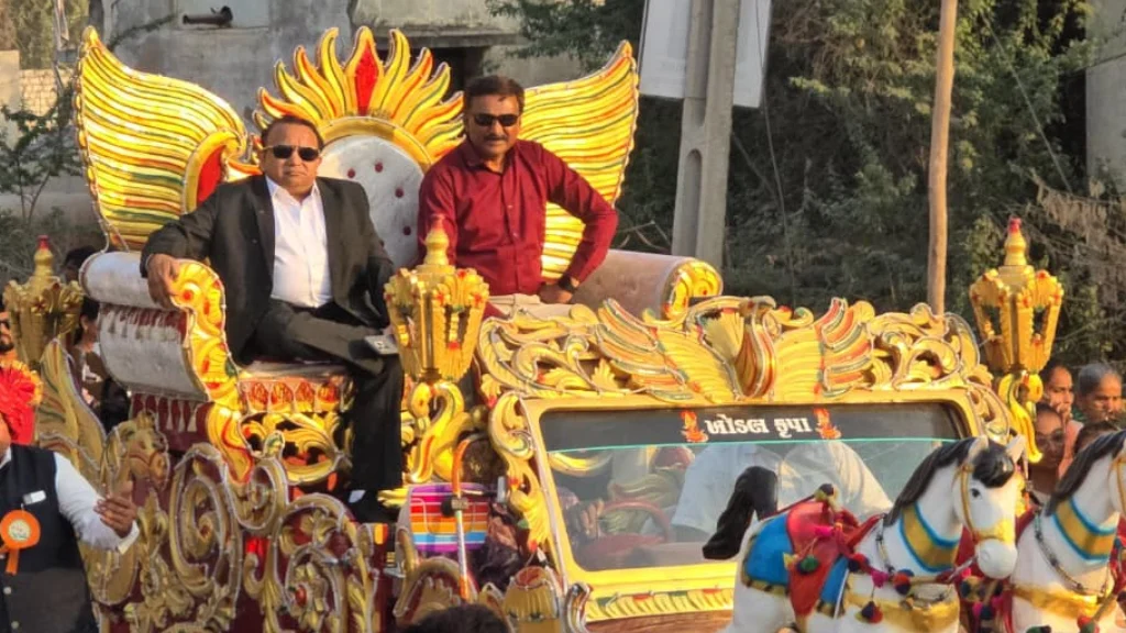 nareshbhai-prajapati-donated-fridges-to-900-daughters