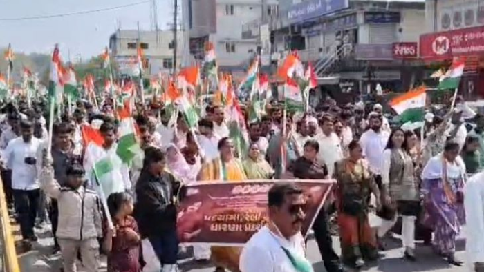 surendranagar-congress-protest-voter-list-scam
