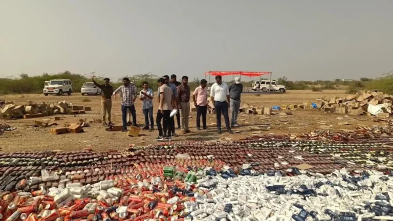 સાયલામાં 5.10 કરોડના વિદેશી દારૂના જથ્થા પર બુલડોઝર ફેરવી નાશ કરાયો