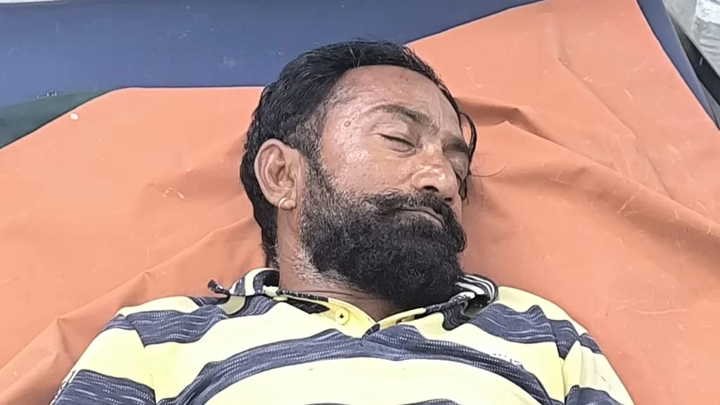 સુરેન્દ્રનગરમાં કાયદો-વ્યવસ્થાના ધજાગરા: ઉપાસના સર્કલ પાસે યુવક પર સ્કોર્પિયોમાં આવેલા 5 શખ્સોનો હુમલો