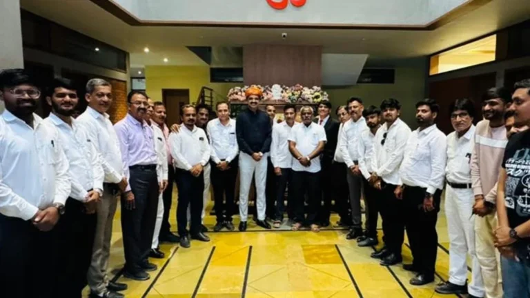 સુરેન્દ્રનગર ભાજપના નવનિયુક્ત પ્રમુખ હાર્દિક ટમાલિયાનું વકીલ મંડળ દ્વાર સન્માન