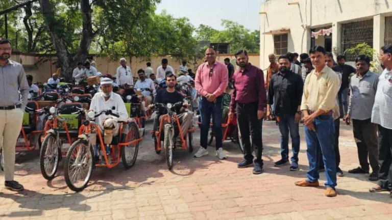 સુરેન્દ્રનગર જિલ્લા સમાજ સુરક્ષા કચેરી દ્વારા દિવ્યાંગોને જોયસ્ટિક વ્હીલચેર અને ટ્રાઈસિકલનું વિતરણ