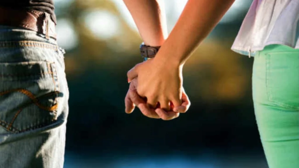 ચોટીલા: બે સંતાનોની માતાને યુવક સાથે મૈત્રી કરાર કરવો ભારે પડ્યો, મારી નાખવાની ધમકી