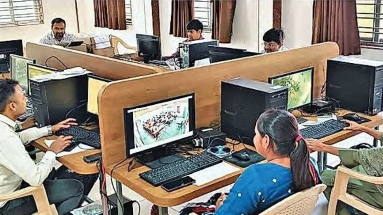 સુરેન્દ્રનગર: ધોરણ 10-12 બોર્ડની પરીક્ષાના 127 કેન્દ્રો પર CCTV ફૂટેજની સઘન ચકાસણી શરૂ