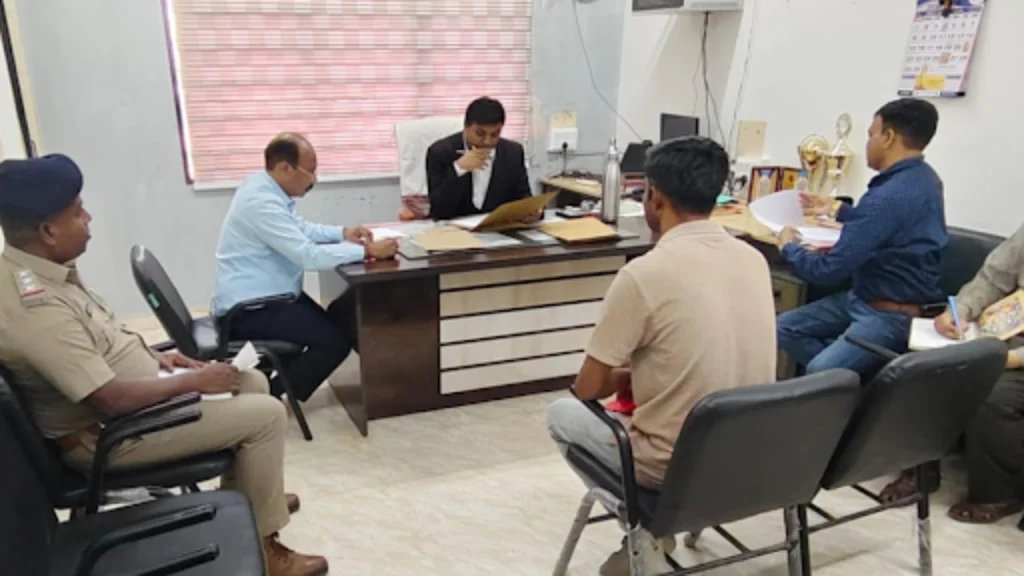 લખતર મામલતદાર કચેરી ખાતે તાલુકા સ્વાગત કાર્યક્રમ: પ્રાંત અધિકારીએ પ્રજાના પ્રશ્નો સાંભળ્યા