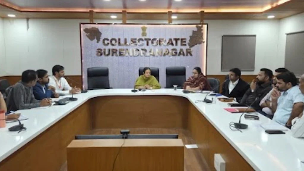 સુરેન્દ્રનગર: કલેક્ટરની અધ્યક્ષતામાં પુરવઠા જાળવણી બેઠક, સંગ્રહખોરી રોકવા મોનિટરિંગના કડક આદેશ
