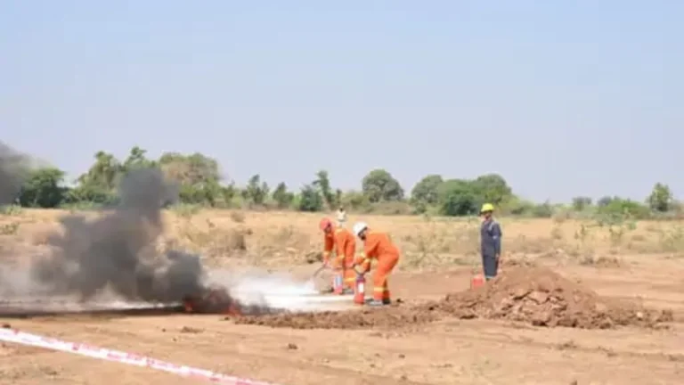 સાયલાના કાનપર ગામે ક્રૂડ ઓઈલ પાઈપલાઈન લીકેજની મોક ડ્રીલ