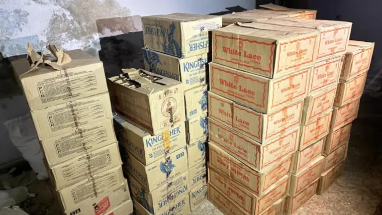 દસાડાના સાવડા ગામના પાટિયા પાસેથી 5.16 લાખના દારૂ ઝડપાયો