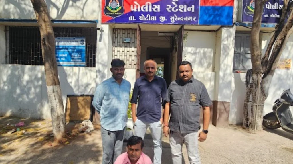 ચોટીલાના ગુંદા ગામે 13 વર્ષથી પ્રેક્ટિસ કરતો બોગસ ડોક્ટર ઝડપાયો