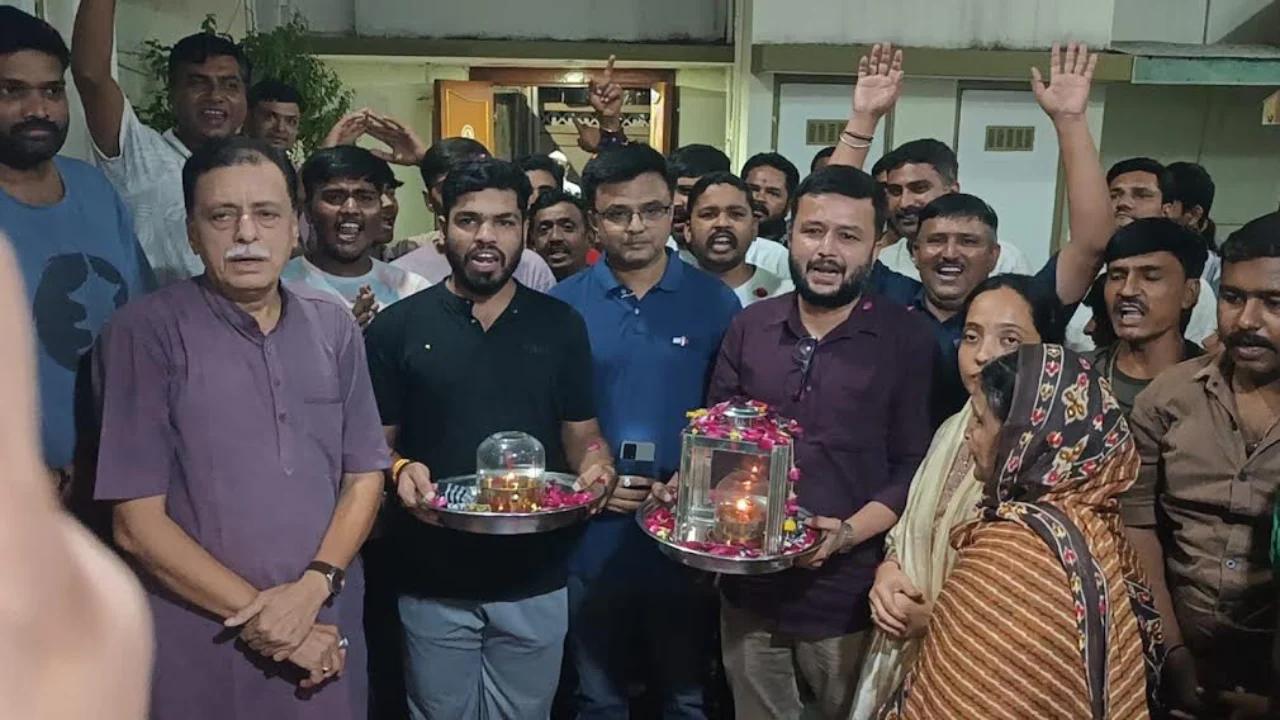Janmashtami Shobhayatra Limbdi Akhand Jyot arrival by International Hindu Parishad