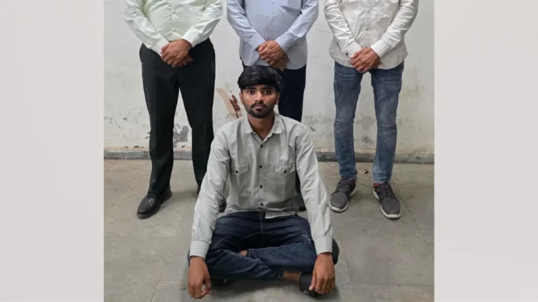 Rajkot Range Police Arrested Cyber Fraud Accused Saif Valdariya Near Surendranagar Riverfront