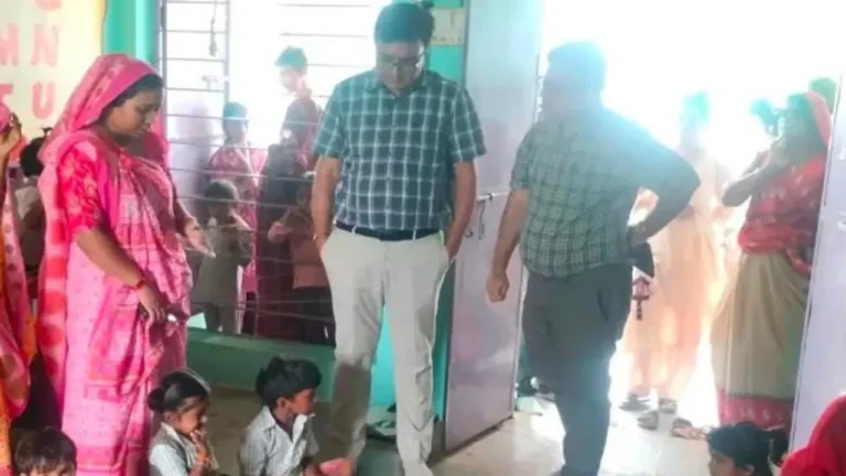 Surendranagar Collector inspecting food quality at Velavadar Anganwadi Chuda