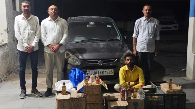 Rajkot Range IG Team Seized Foreign Liquor and Car in Dasada Raid