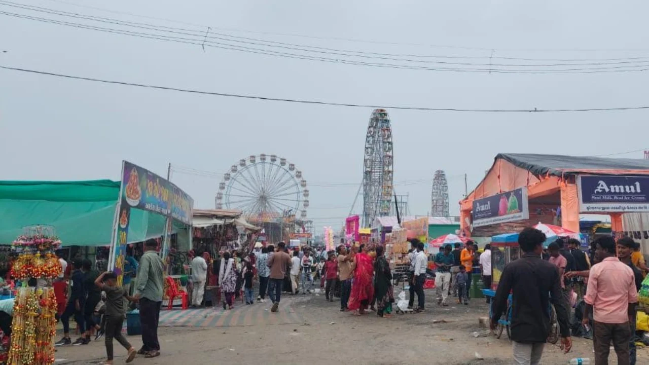 Closed rides and muddy ground due to lack of safety permission at Tarnetar fair Gujarat 2026